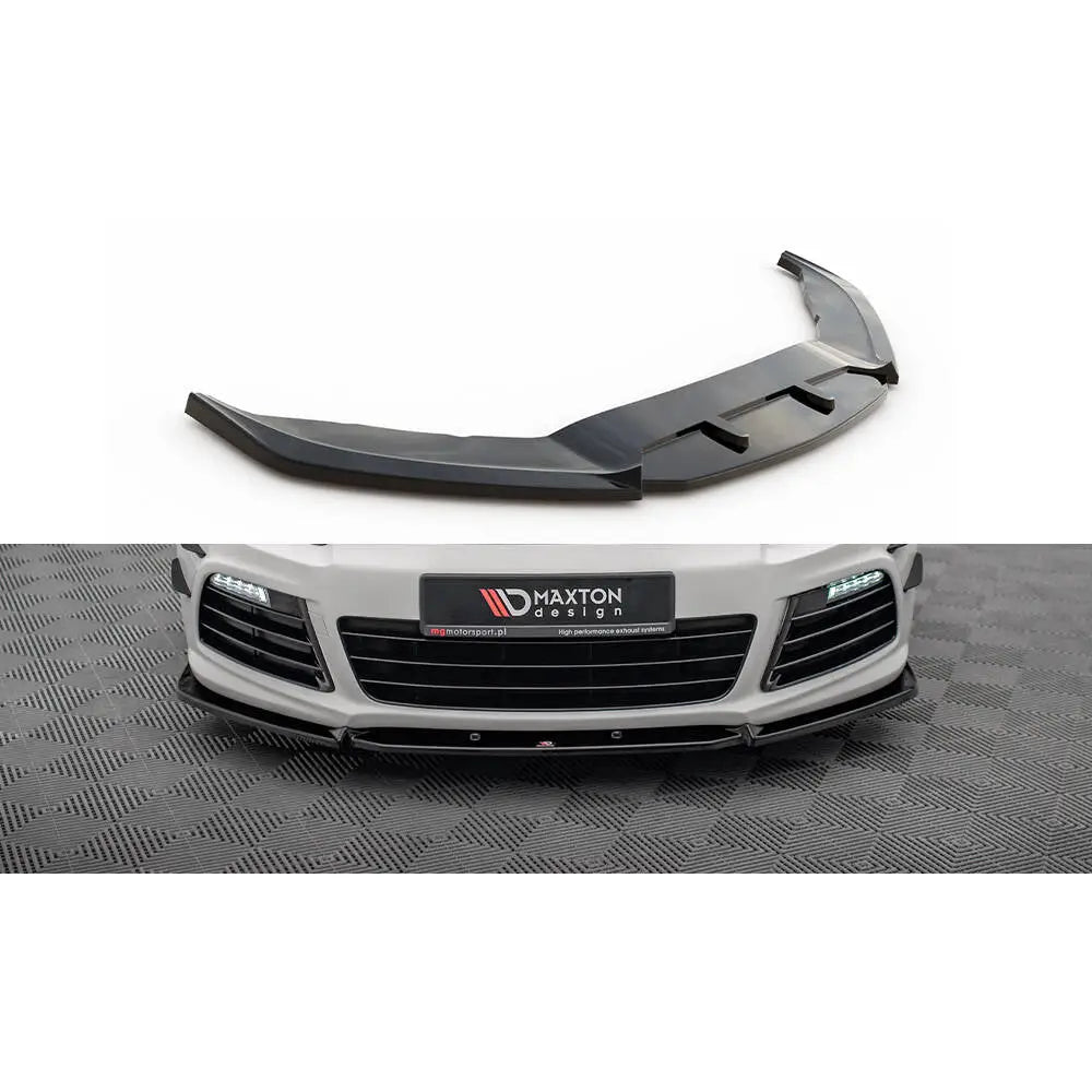 Frontspoiler Volkswagen Scirocco R Mk3 V3 i sort plast med aerodynamiske detaljer og skarpe kanter.