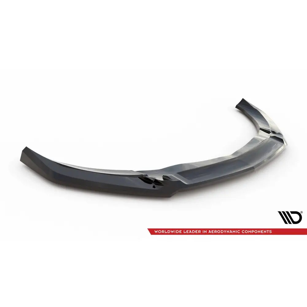 Frontspoiler Mercedes CLA 45 V4 Aero C117 Facelift i sort plast sett skrått ovenfra med blank overflate.