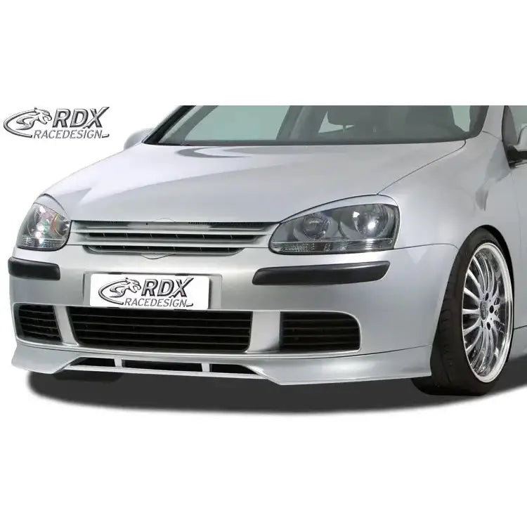 Frontspoiler Volkswagen Golf 5 GTI-Look i sølv, montert på bil med synlig RDX-logo på skiltet.