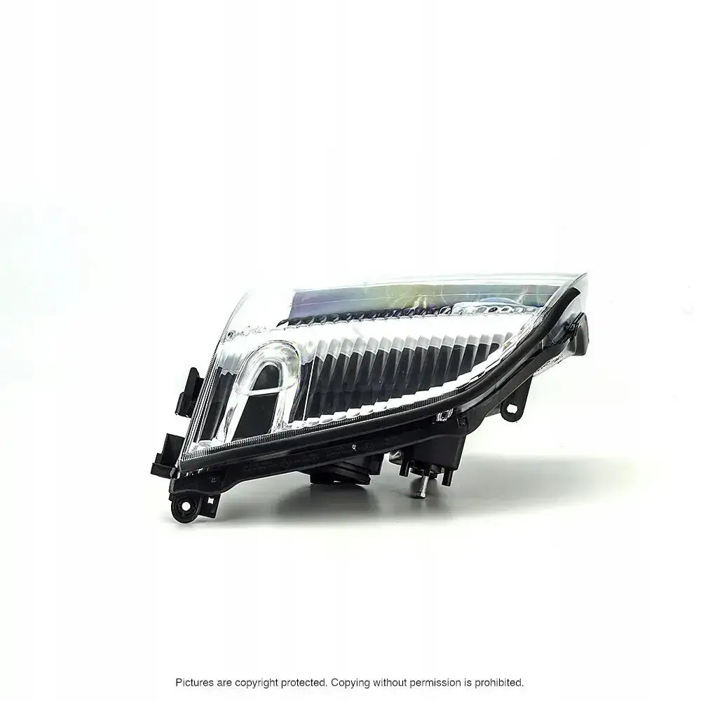 Frontlykt Nissan X-trail 01-03 H4 Venstre