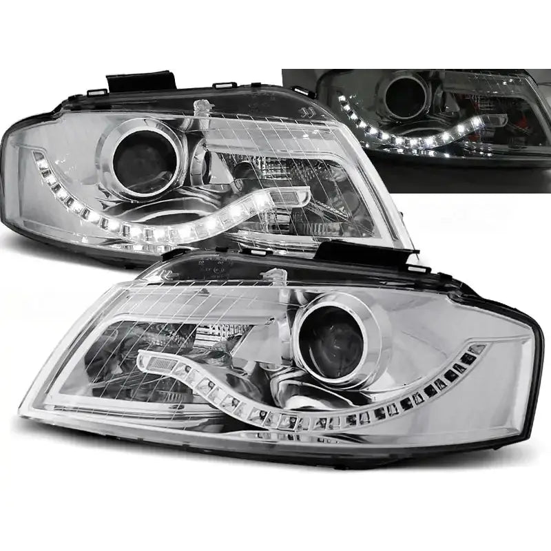 Frontlykter Audi A3 8P Chrome V3 med klar plast, kromdetaljer og buet LED-strip, vist fra skrå vinkel.