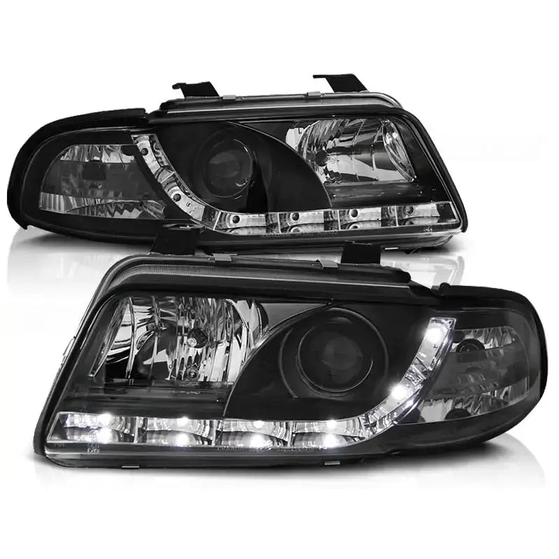 Frontlykter Audi A4 01.99-09.00 Black med LED-lys, svart plast og moderne kantet design mot hvit bakgrunn.