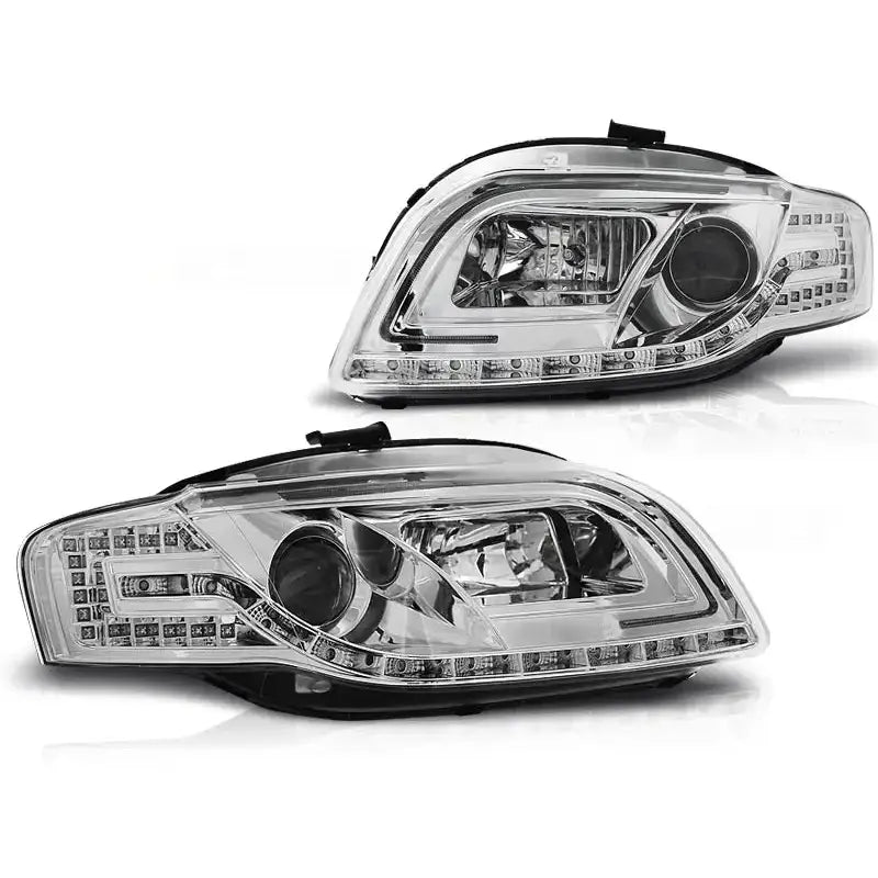 Hovedlykter Audi A4 B7 Led Tube Lights Chrome med klare LED-elementer og sølvdetaljer, skrå vinkel.