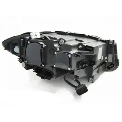 Hovedlys Bmw F10/F11 10-13 Xenon Angel Eyes bakside med synlige koblinger og festepunkter.