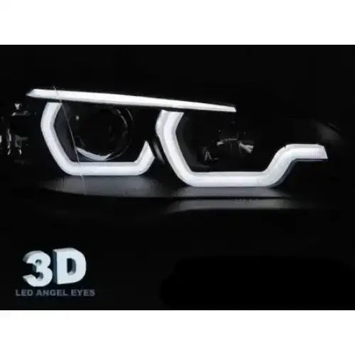 Hovedlykter Bmw X5 E70 med hvite sekskantede LED-lys, sett forfra i mørkt miljø.