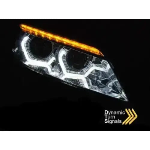 Hovedlys Bmw Z4 E89 xenon LED-lykt med kromdetaljer og oransje dynamisk blinklys.