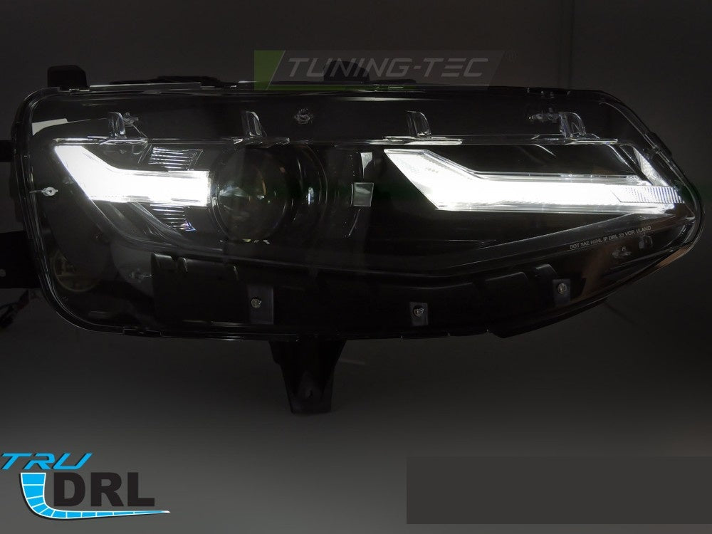 Komplett sett frontlykter LED DRL Chevrolet Camaro montert på bil