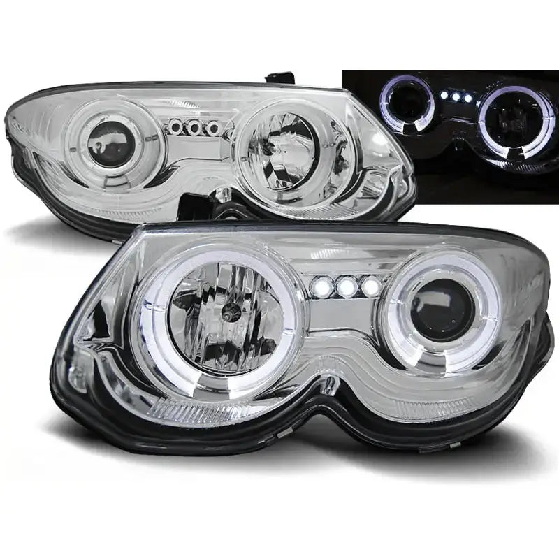 Frontlykter Chrysler 300 M Angel Eyes Chrome med LED-lys, sett forfra med kromdetaljer.