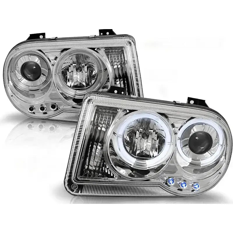 Frontlykter Chrysler 300C 05-10 Angel Eyes Chrome med doble runde linser og LED-ringer.