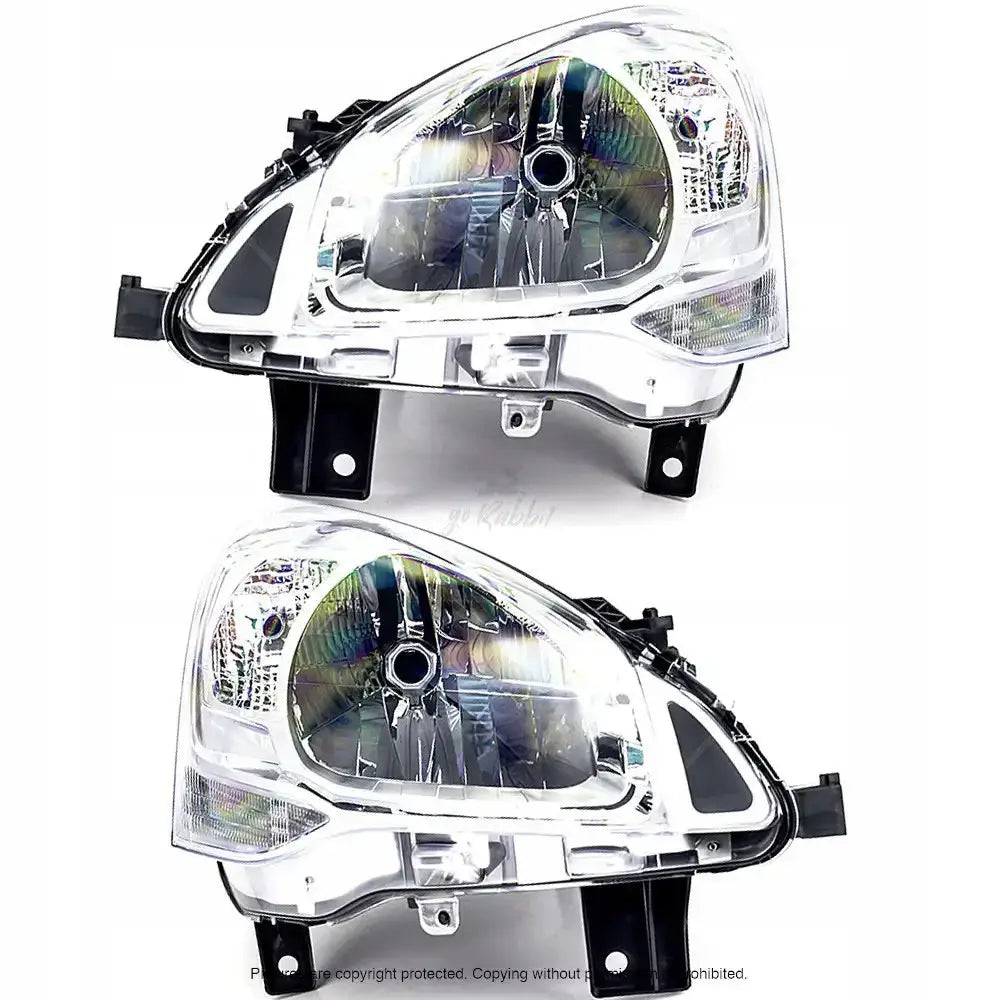 Frontlykter Citroen Berlingo 08-12 H4 sett fra skrå forside med synlige monteringsbraketter.