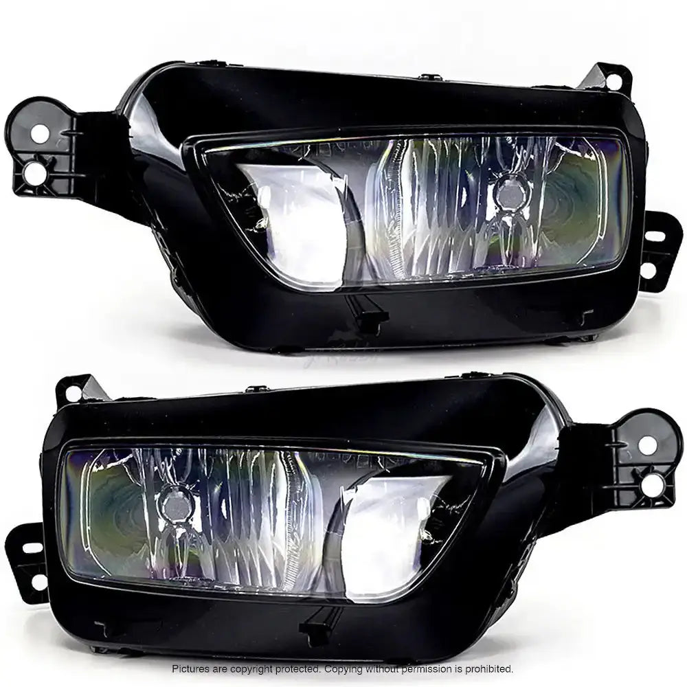 Frontlykter Citroen C4 Picasso 13-16 H7 med sort ramme og klare glass, sett forfra mot hvit bakgrunn.