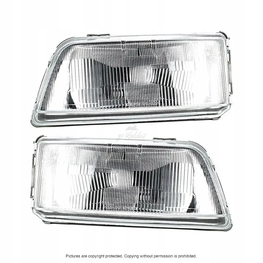 Frontlykter Citroen Jumper 94-02 H4 rektangulære med klar plast og kromdetaljer, sett forfra.