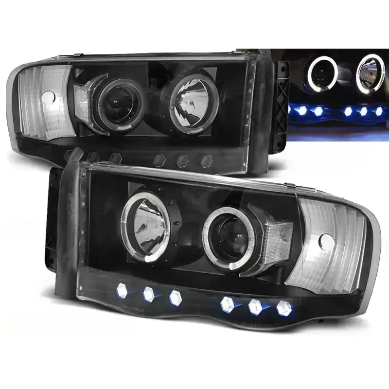 Frontlykter Dodge Ram 02-06 Angel Eyes Black med doble runde linser og sekskantede LED-lys sett forfra.