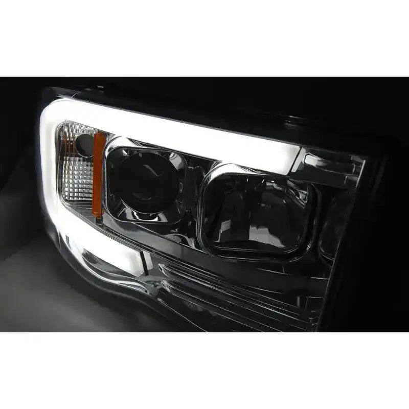 Headlamp Dodge Ram 02-06 Tube Light Chrome med LED-lyslist, klart glass og oransje refleksfelt.