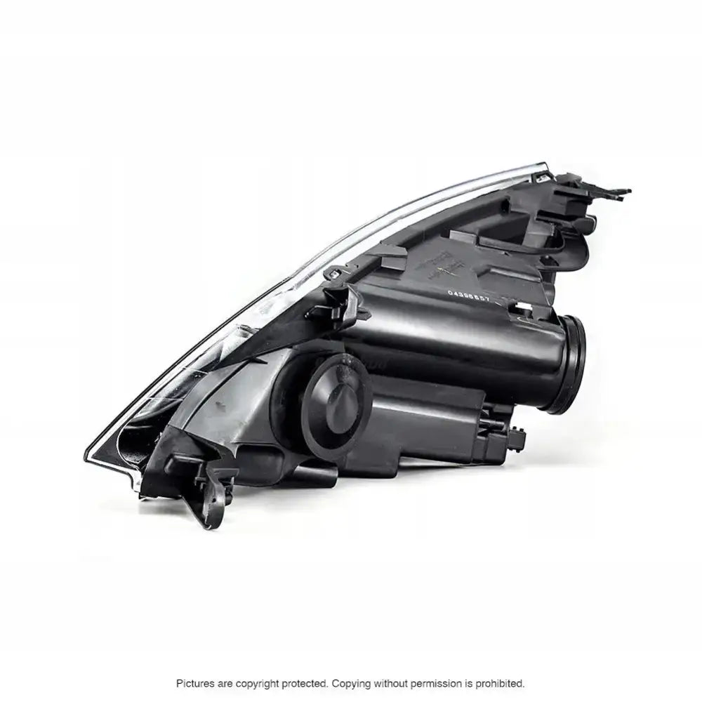 Headlights bakside av Fiat Scudo 07-16 billykt med tilkoblingspunkter, vist fra siden mot hvit bakgrunn.