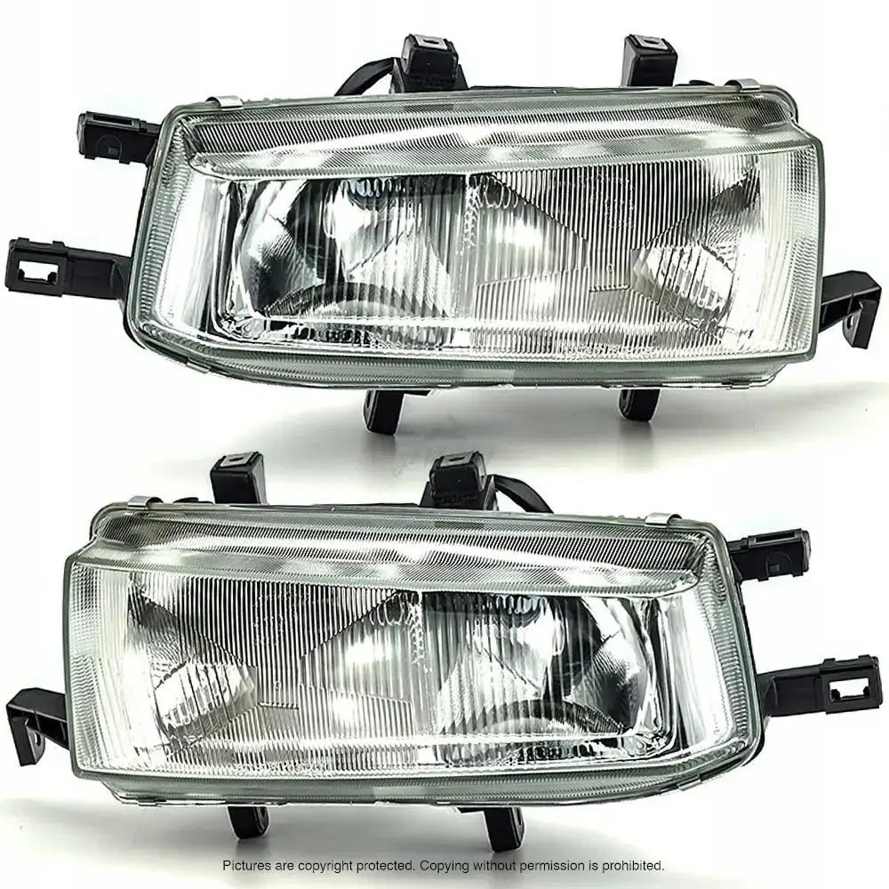 Frontlykter Honda Accord 93-95 H1, to rektangulære billykter med klart glass og sorte fester, sett forfra.