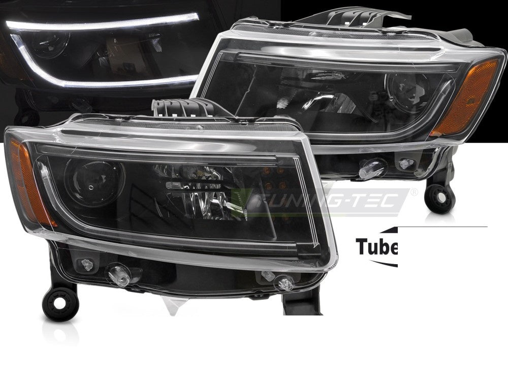 Tube light-frontlykter i svart til Jeep Grand Cherokee WK2 detaljbilde av lysstripe