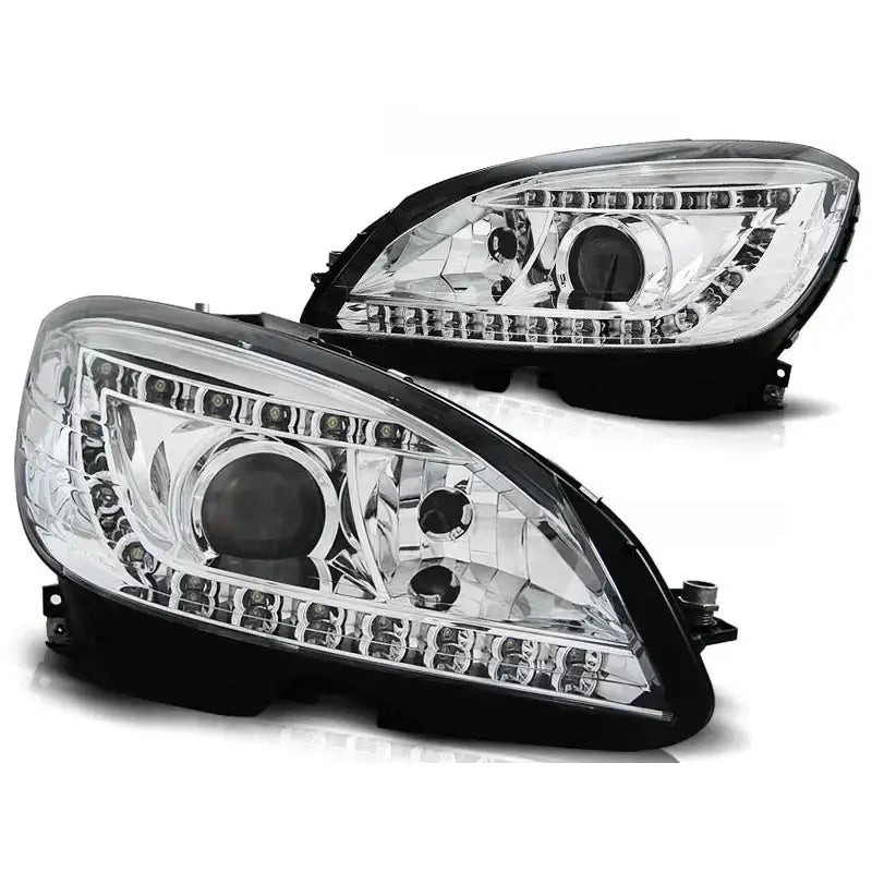 Hovedlykter Mercedes W204 07-10 Chrome D1S sett fra skrå vinkel med LED-lys og klart glass.