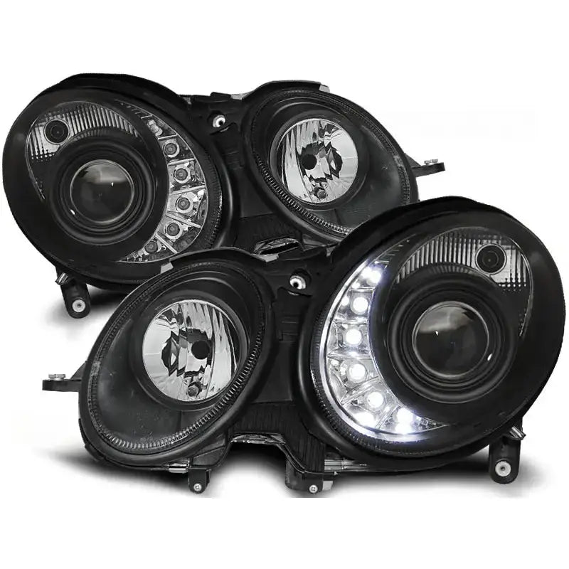 Frontlykter Mercedes W211 E-Klasse 05.06-09 i svart med LED-lys, sett forfra.