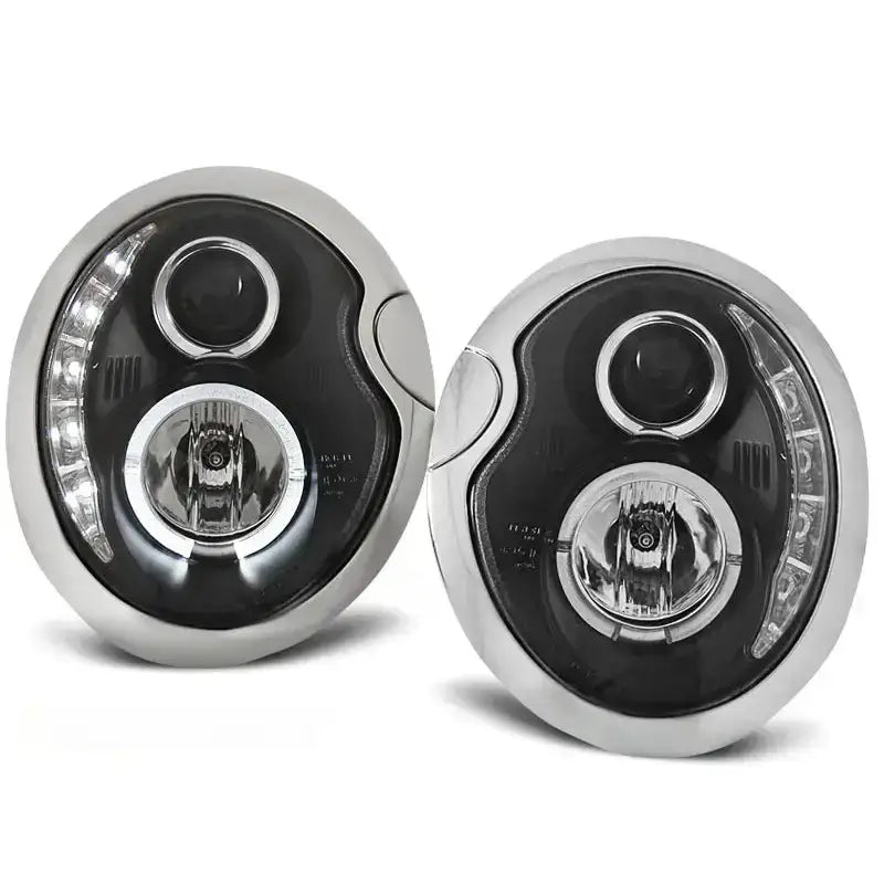 Hovedlykter Mini Cooper 05.01-10.06 Black med LED-striper og sorte detaljer, sett forfra.