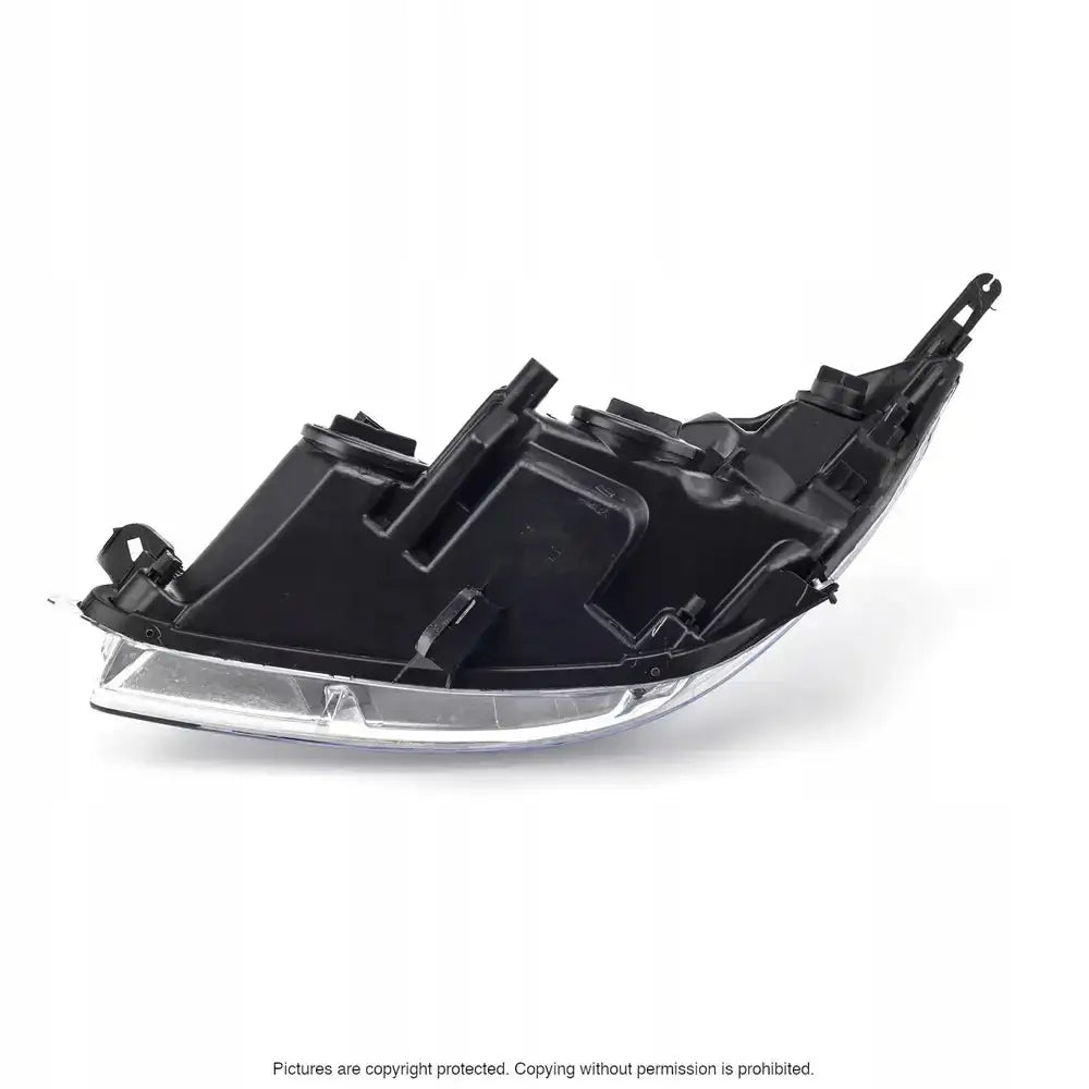 Hovedlys Opel Insignia 08-12 i svart og klar plast, sett fra skrå sidevinkel mot hvit bakgrunn.