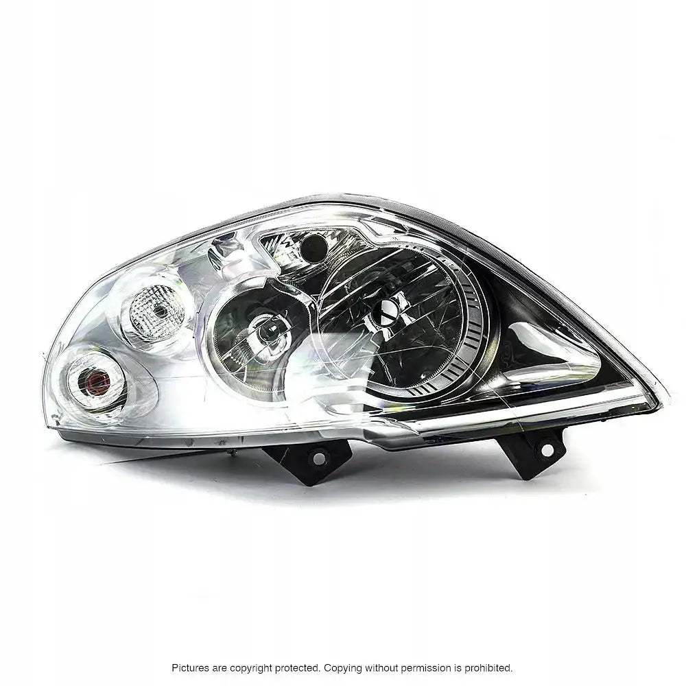 Hovedlykter Opel Movano 10- H7 med synlige reflektorer og lyspæresokler i klar plast og krom.