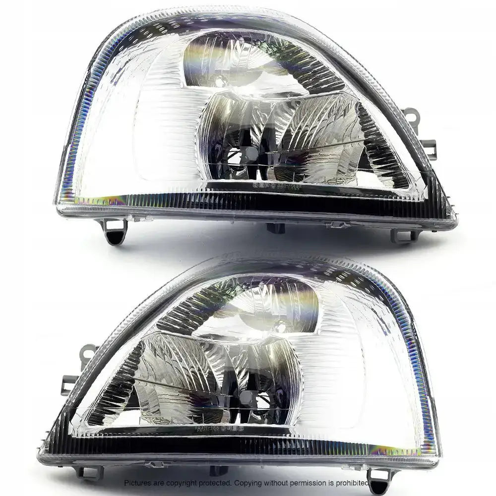 Frontlykter Renault Master 04-10 H7 sett forfra og fra siden med synlige reflektorer og festebraketter.