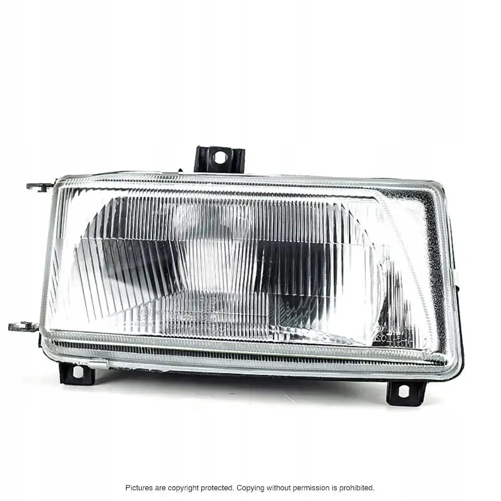 Hovedlykter Seat Cordoba 1 93-02 H4 med klart, riflet glass og sorte detaljer sett forfra.