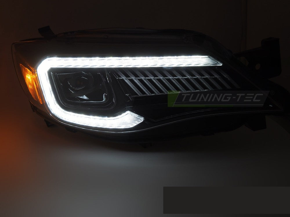 Subaru WRX 08-14 svarte frontlykter med LED tube light sett fra siden