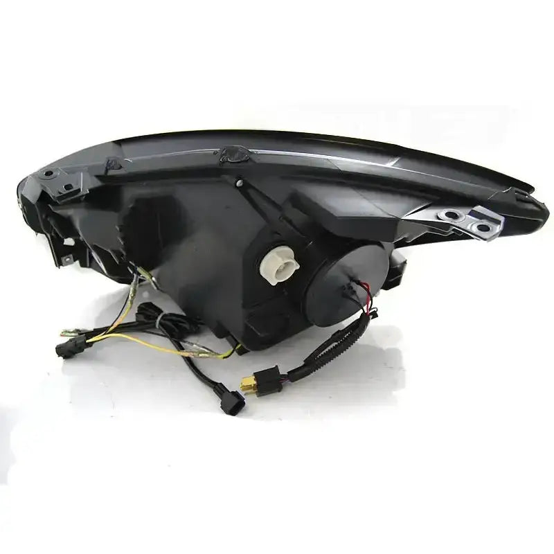 Hovedlys Suzuki Swift VI 17- Tube Light SEQ Chrome sett bakfra med ledninger, fester og grå hette.