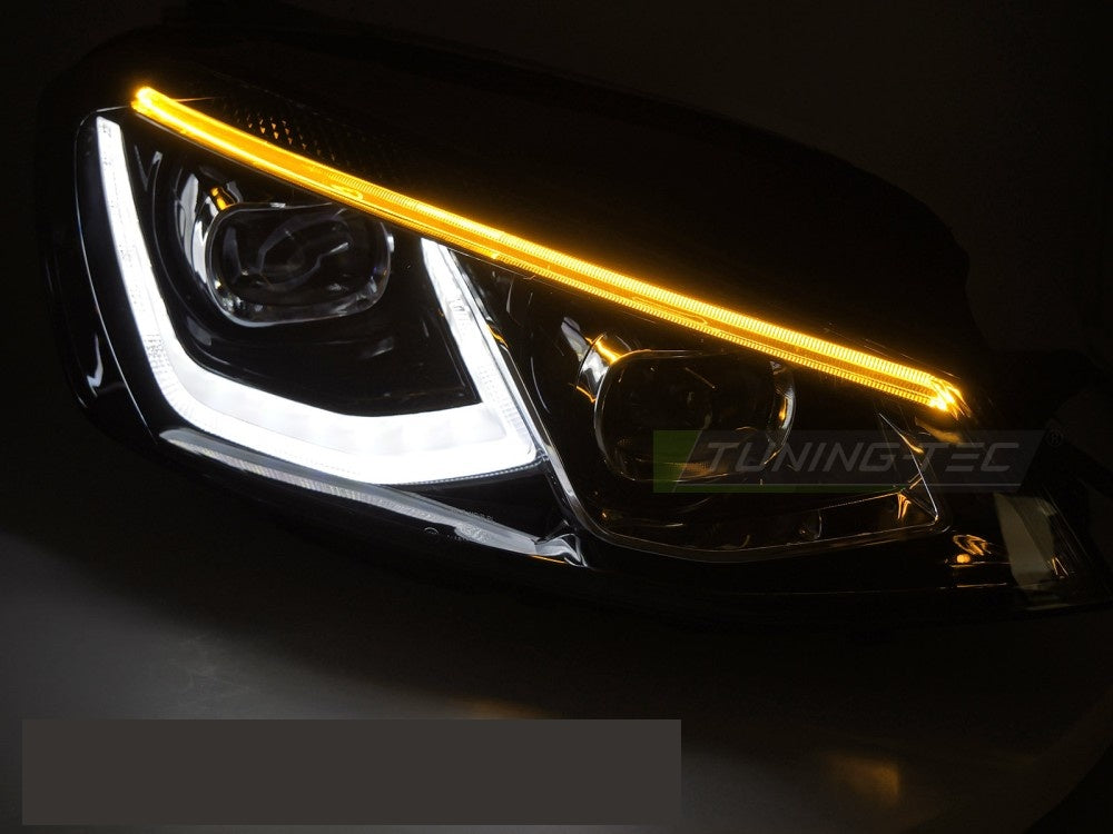 VW Golf 7 Full LED frontlykter svart hus montert visning av LED kjørelys og blinklys