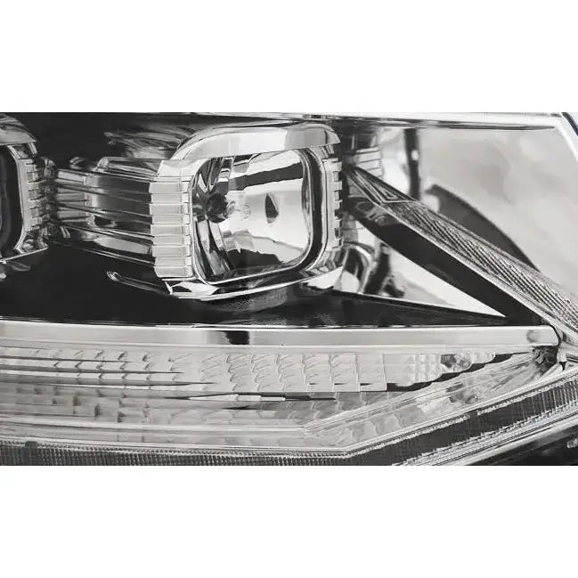 Frontlykter Volkswagen T6 15- Chrome Led Tru DRL med kromdetaljer og klart glass nærbildet.
