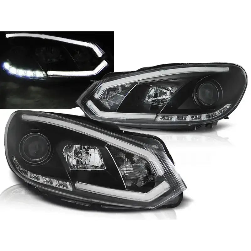 Frontlykter Vw Golf 6 10.08-12 i svart med LED-lys, vist fra skrå frontvinkel.