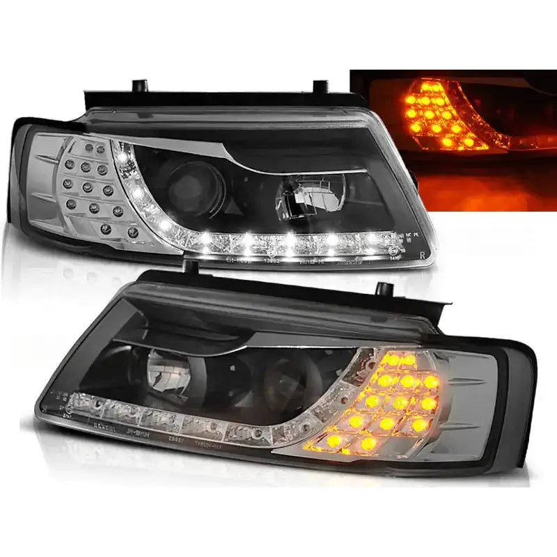 Frontlykter Vw Passat B5 Daylight Black med sorte detaljer og LED-lys, vist fra skrå vinkel.