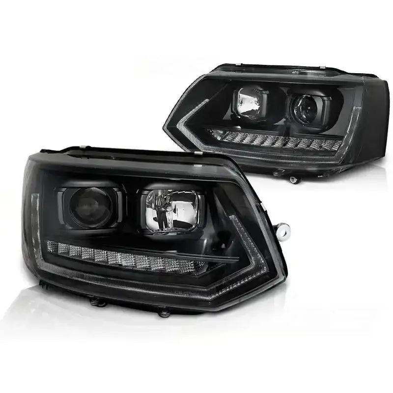 Frontlykter Vw T5 2010-2015 med LED Tube Light Black, moderne design og klare linser.