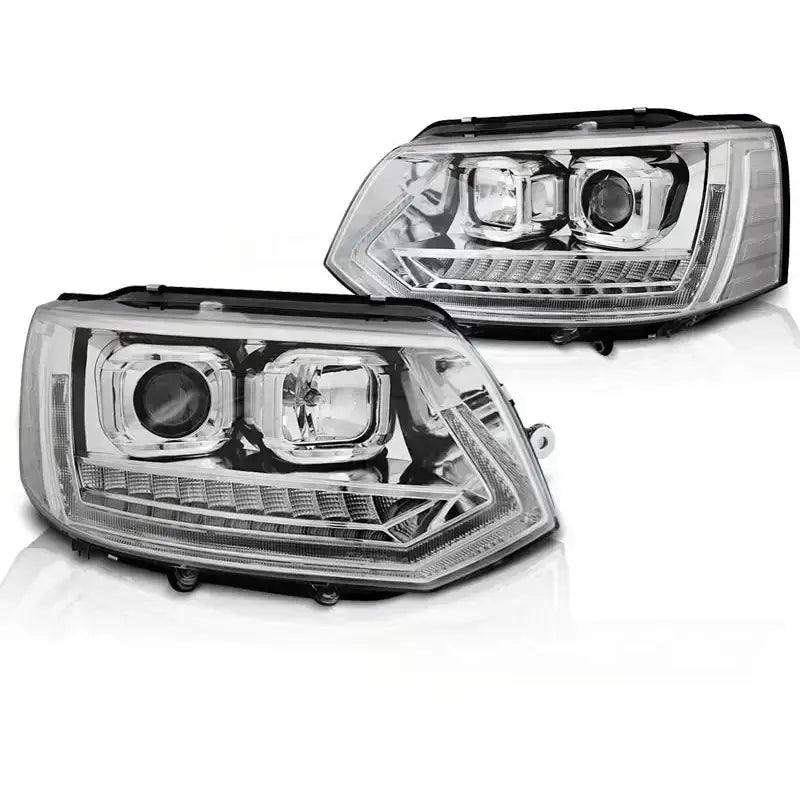 Frontlykter Vw T5 2010-2015 Led Tube Light Chrome T6 Look med kromdetaljer mot hvit bakgrunn.