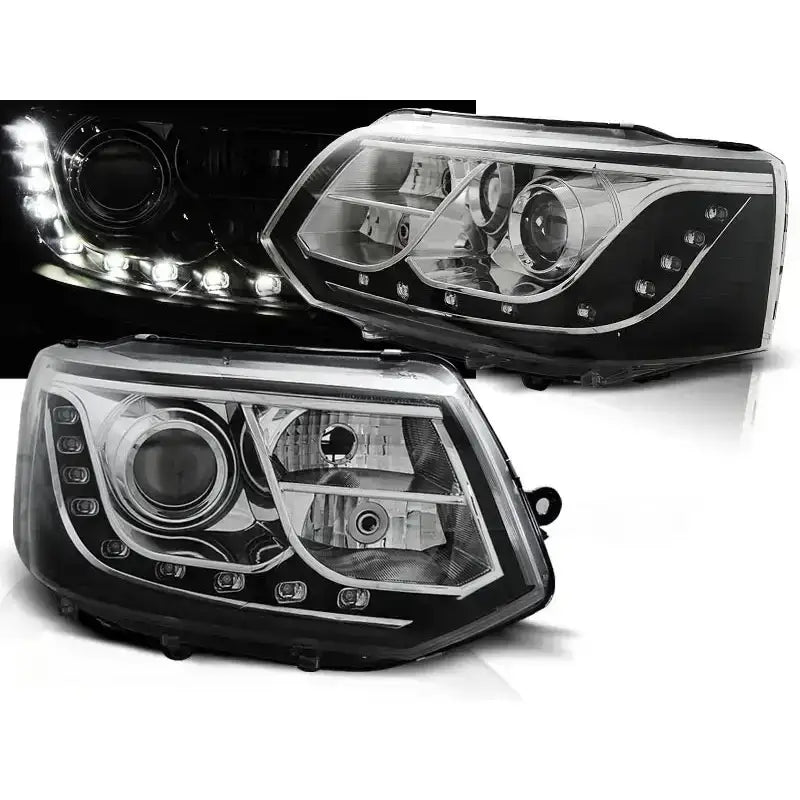 Frontlykter Vw T5 2010-2015 Tru DRL med LED-lys og reflektorer vist fra skrå vinkel.