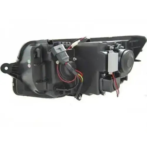 Headlights bakside av Vw T6 15-19 Tube Light Black DRL SEQ med synlige ledninger og kontakter.