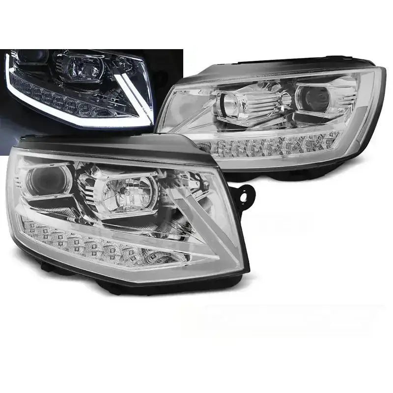 Frontlykter Vw T6 15- Chrome Tube Light Led med klart glass, sorte detaljer og synlige LED-striper.