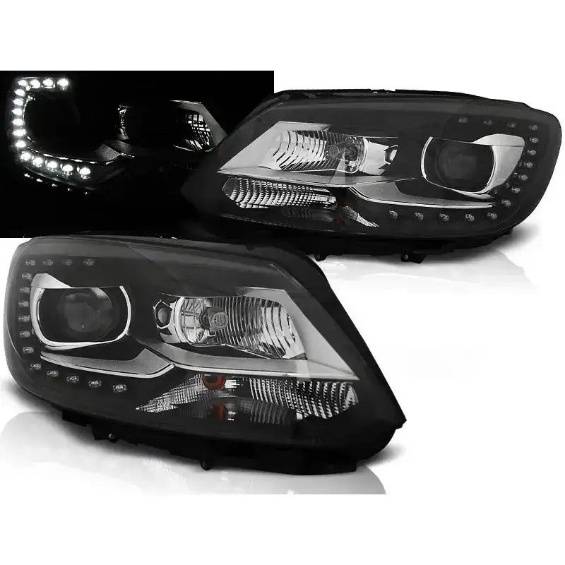 Frontlykter Vw Touran II Black Tru DRL med C-formede LED-lys og klar reflektor, sett forfra.