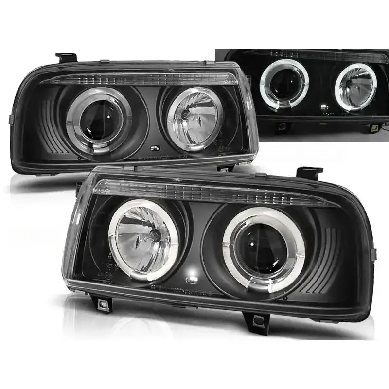 Frontlykter Vw Vento Angel Eyes Black med doble runde linser og LED-lysringer i sort innfatning.