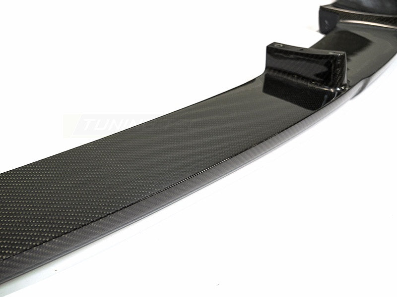 H-Style frontspoiler BMW F10 karbonfiber synlig vevmønster detalj