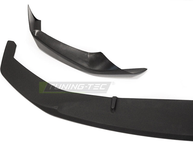 Nærbilde av svart frontspoilerleppe i Performance-design for BMW G30/G31 2017–2020