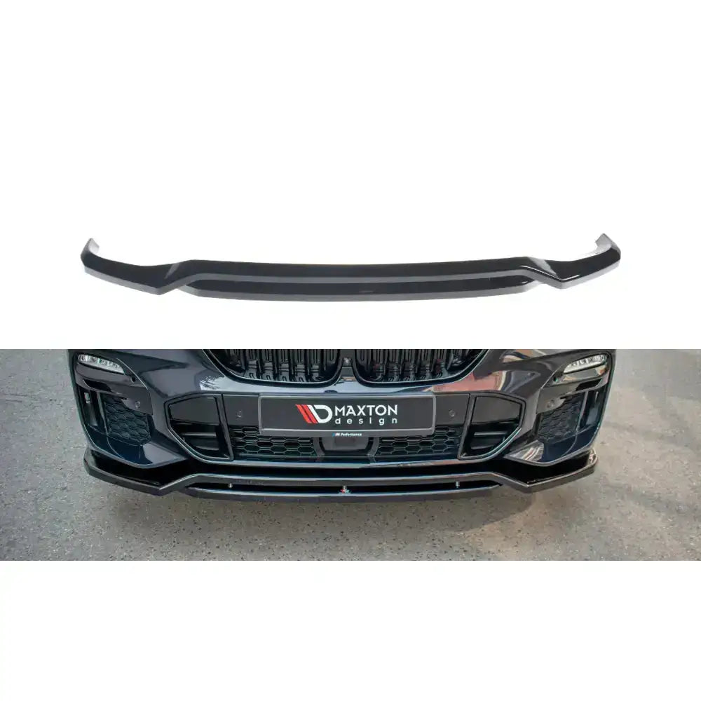 Frontleppe BMW X5 G05 M-Pack i sort glanset plast, vist både separat og montert på bilfront.