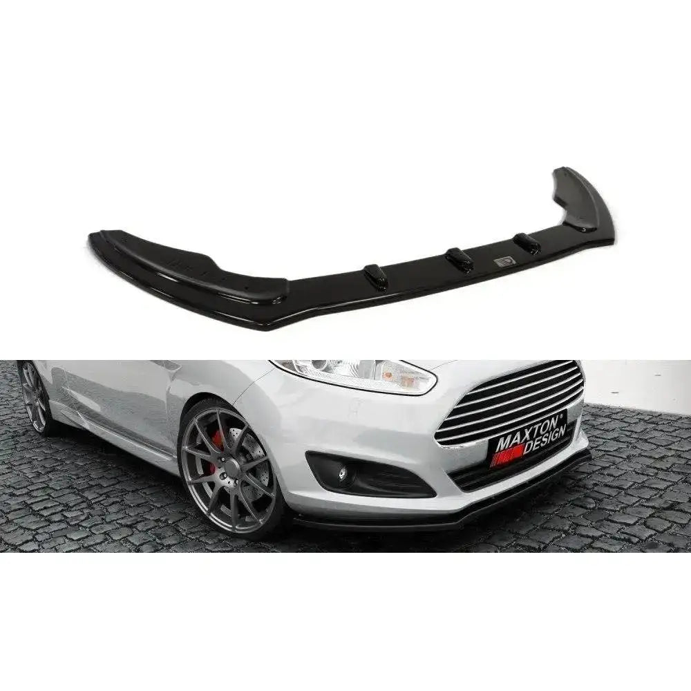 Frontspoiler til Ford Fiesta Mk7 Facelift 2013-2016 i sort blank plast, vist montert og separat.