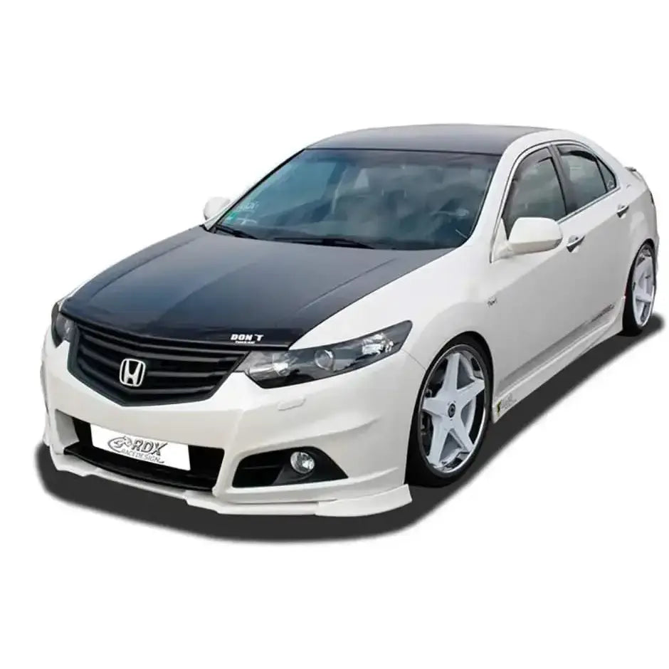 Frontspoiler Honda Accord 08-15 CU2 CW2 med sort panser, store felger og sportslig frontfanger.