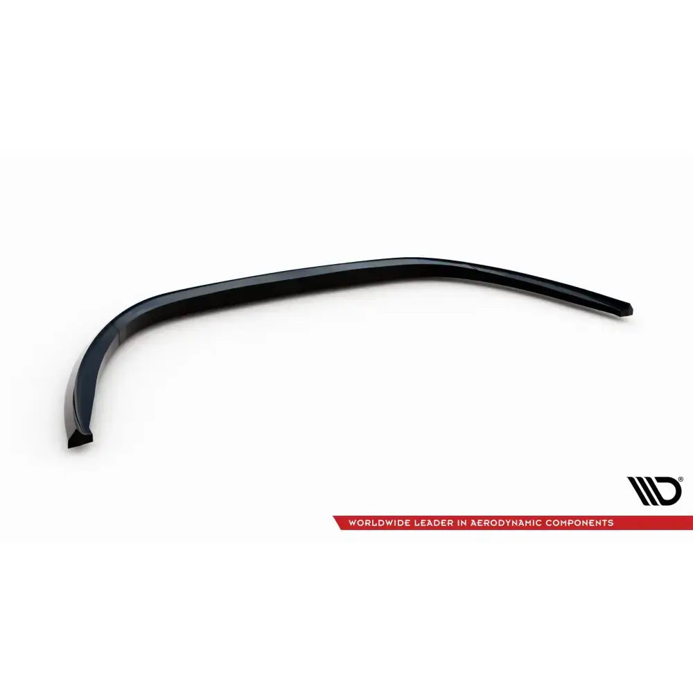 Front lip til Kia Optima Mk3 i sort, blank finish, avbildet fra skrå vinkel mot hvit bakgrunn.