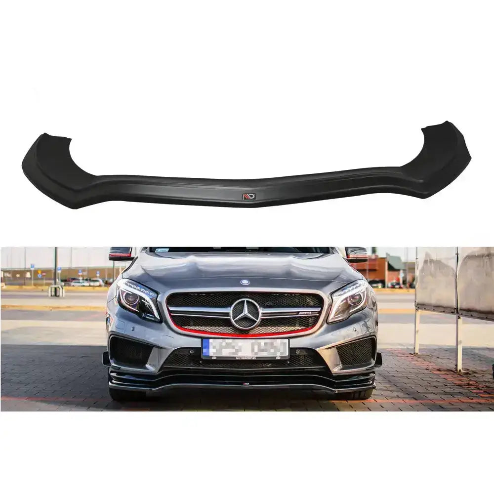 Frontspoiler til Mercedes GLA 45 AMG SUV X156, sort plast, sett ovenfra og montert foran på bilen.