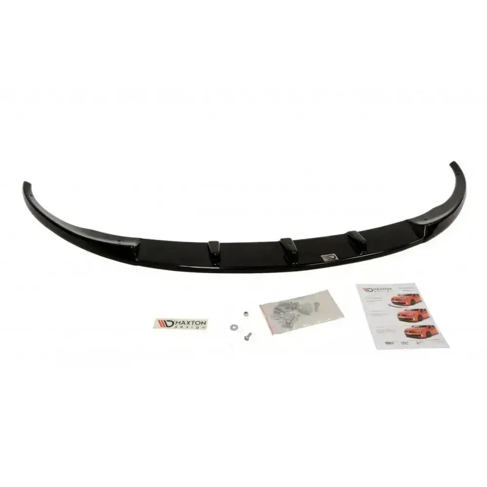 Front lip Opel Astra J OPC/VXR sort spoiler sett ovenfra med monteringsutstyr og instruksjoner.