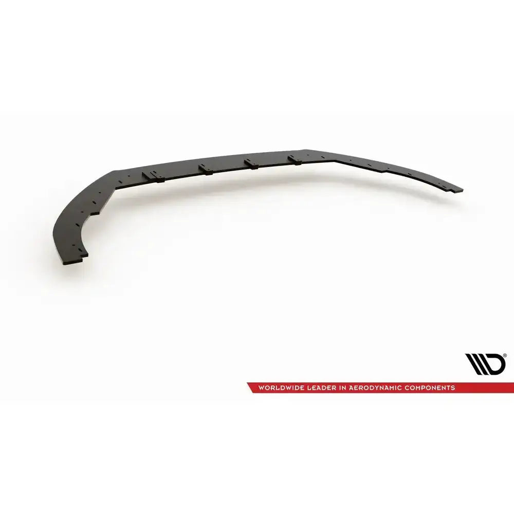 Spoiler til Ford Focus ST MK4, sort plast med markerte kanter og festepunkter, sett skrått ovenfra.